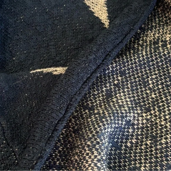 Easel Los Angeles oversized women’s size large blue knit sweater white stars - Picture 8 of 11